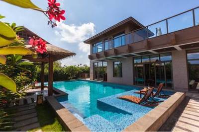 《海南十佳網紅美女銷冠,教你如何選對房!》